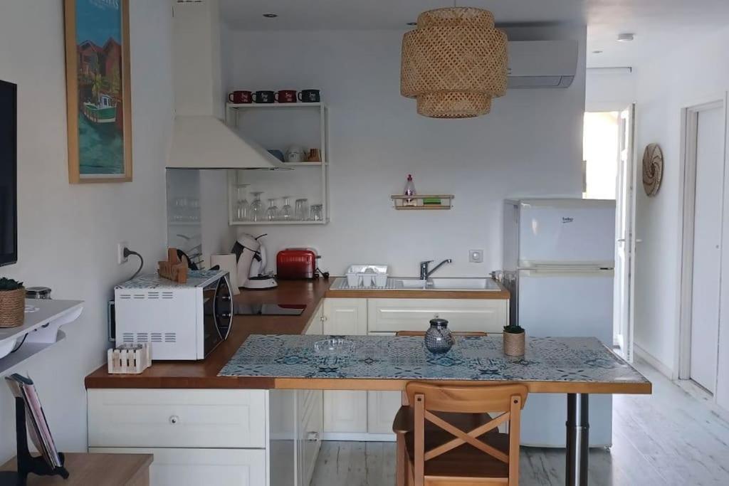 גוז'אן-מסטרה Appartement 2 Pieces, 1 Chambre, Terrasse מראה חיצוני תמונה