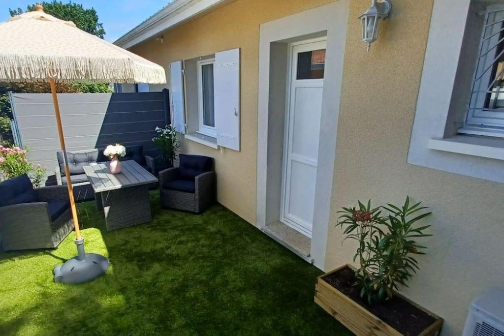 גוז'אן-מסטרה Appartement 2 Pieces, 1 Chambre, Terrasse מראה חיצוני תמונה